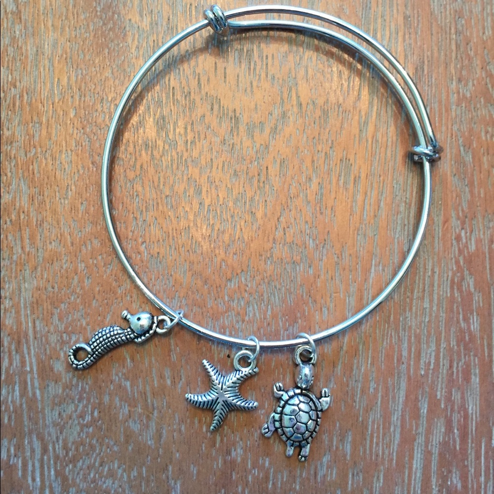 🌸 Handmade ocean themed bangle bracelet